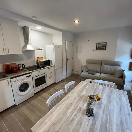 Palacio De Cambre Daire *