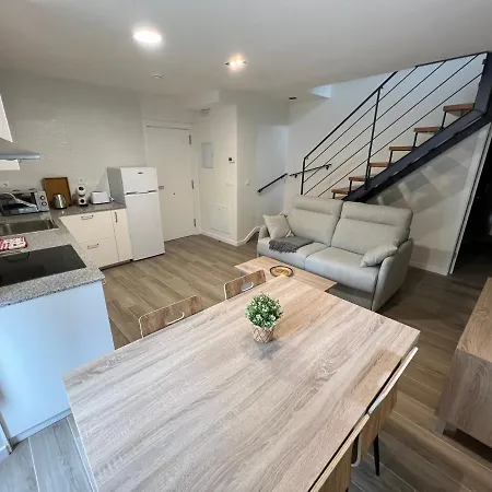 Apartament Palacio De Cambre