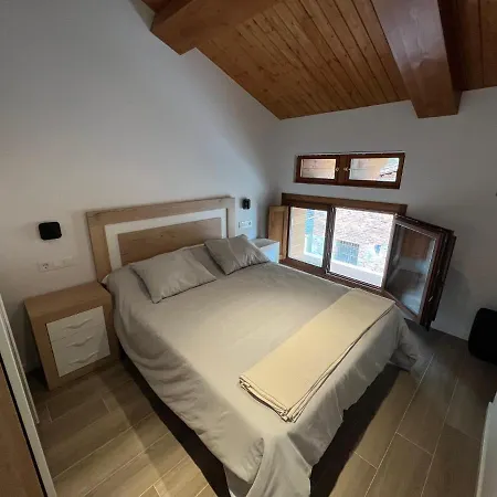 Apartament Palacio De Cambre